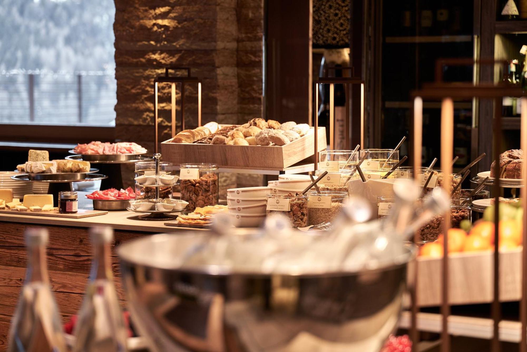Rosapetra Spa Resort - Small Luxury Hotels Of The World Cortina d'Ampezzo Exterior photo