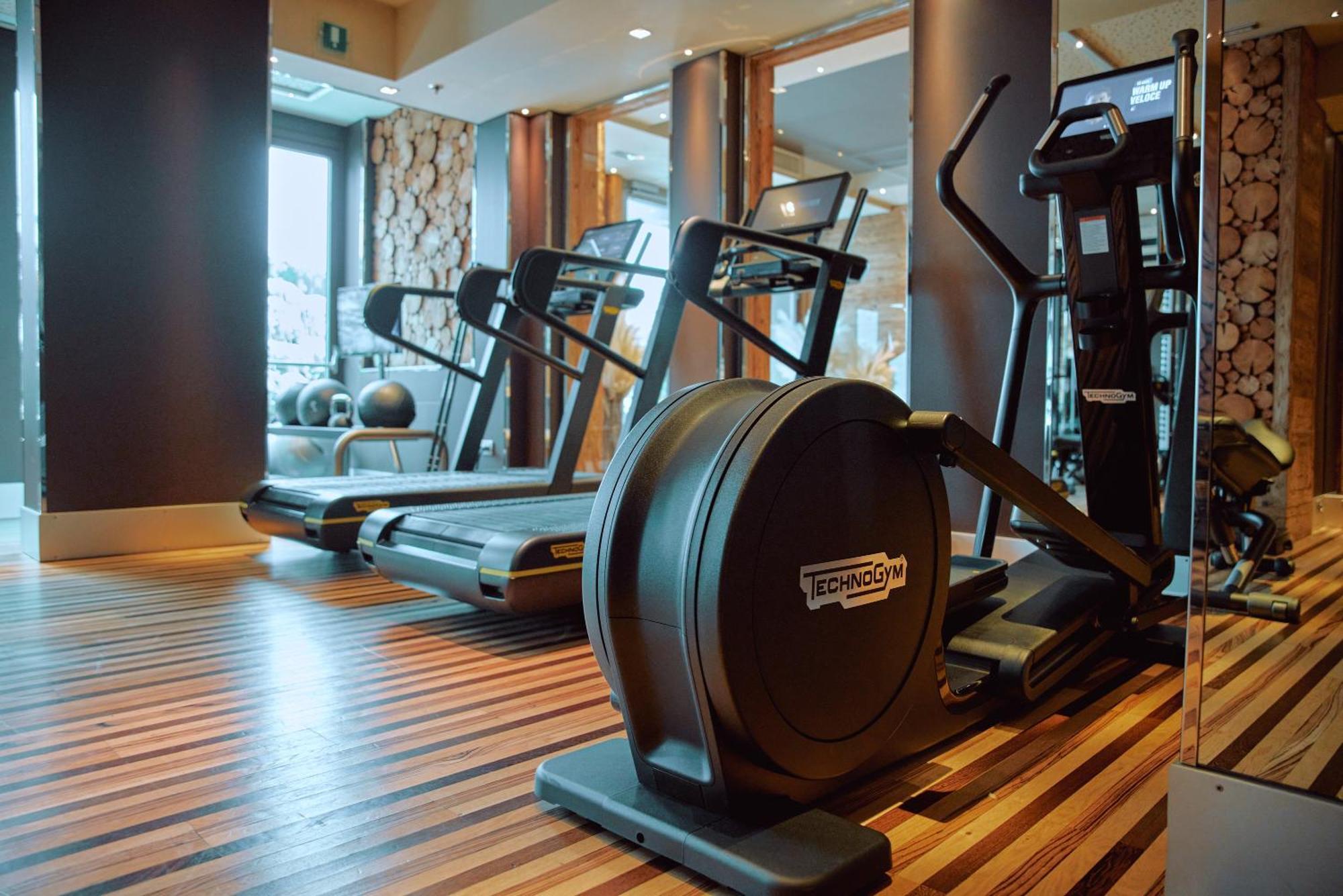 Rosapetra Spa Resort - Small Luxury Hotels Of The World Cortina d'Ampezzo Exterior photo