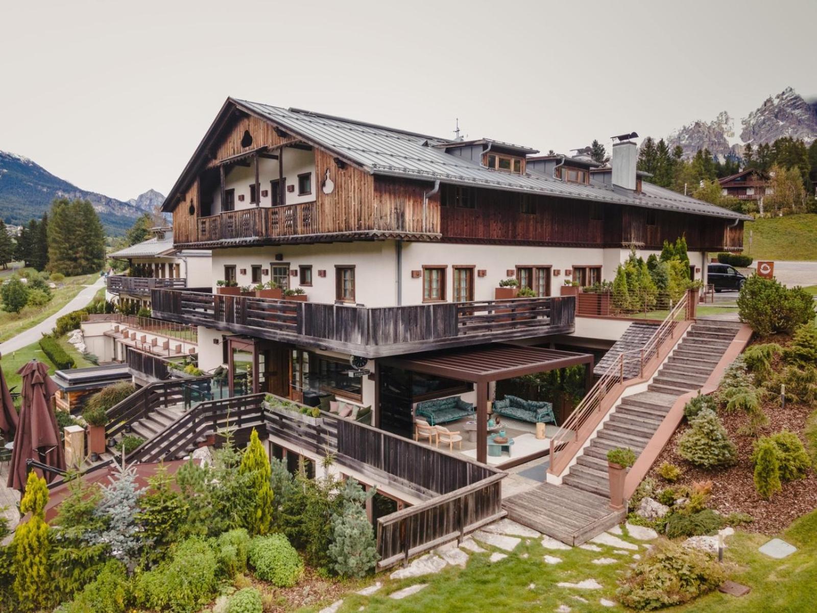 Rosapetra Spa Resort - Small Luxury Hotels Of The World Cortina d'Ampezzo Exterior photo
